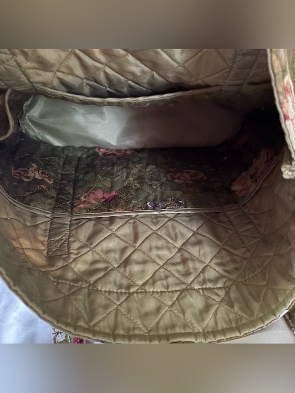 Quilted floral vintage style fabric bohemian shabby chic Green shoulder tote bag - Picture 7 of 8